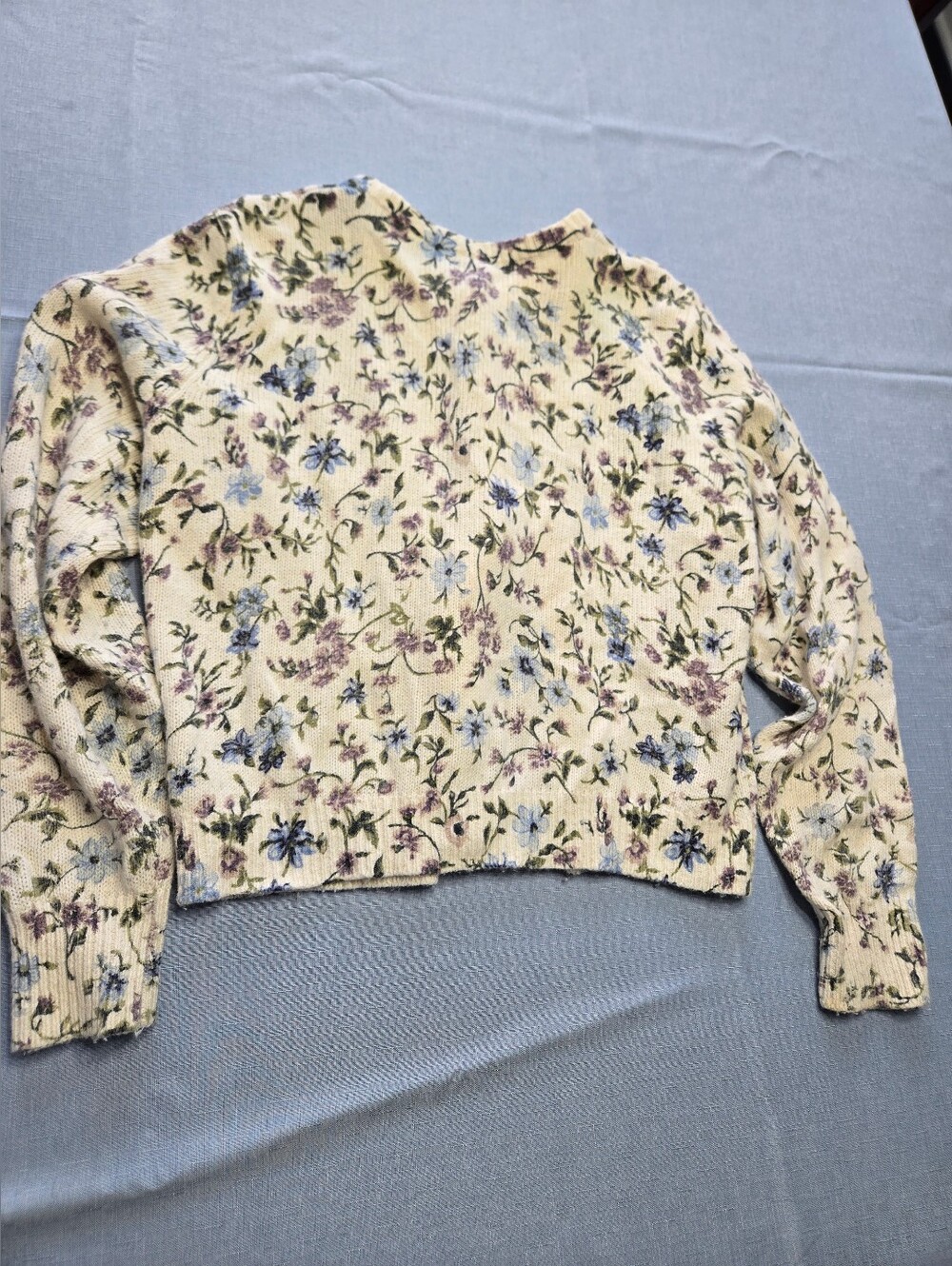 Floral Pearl Button Cardigan Sweater – Size Large Cottagecore Romantic - Picture 3 of 9